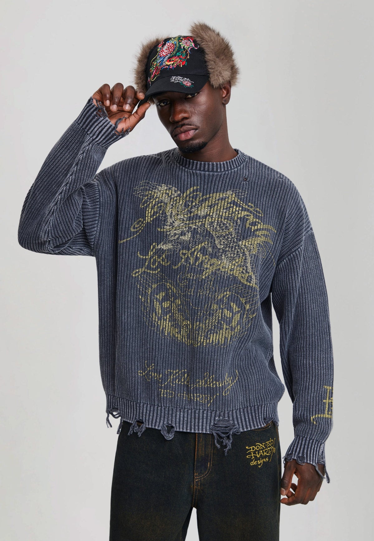 Mens Distressed Los Angeles Knitted Relaxed Crew Jumper - Black